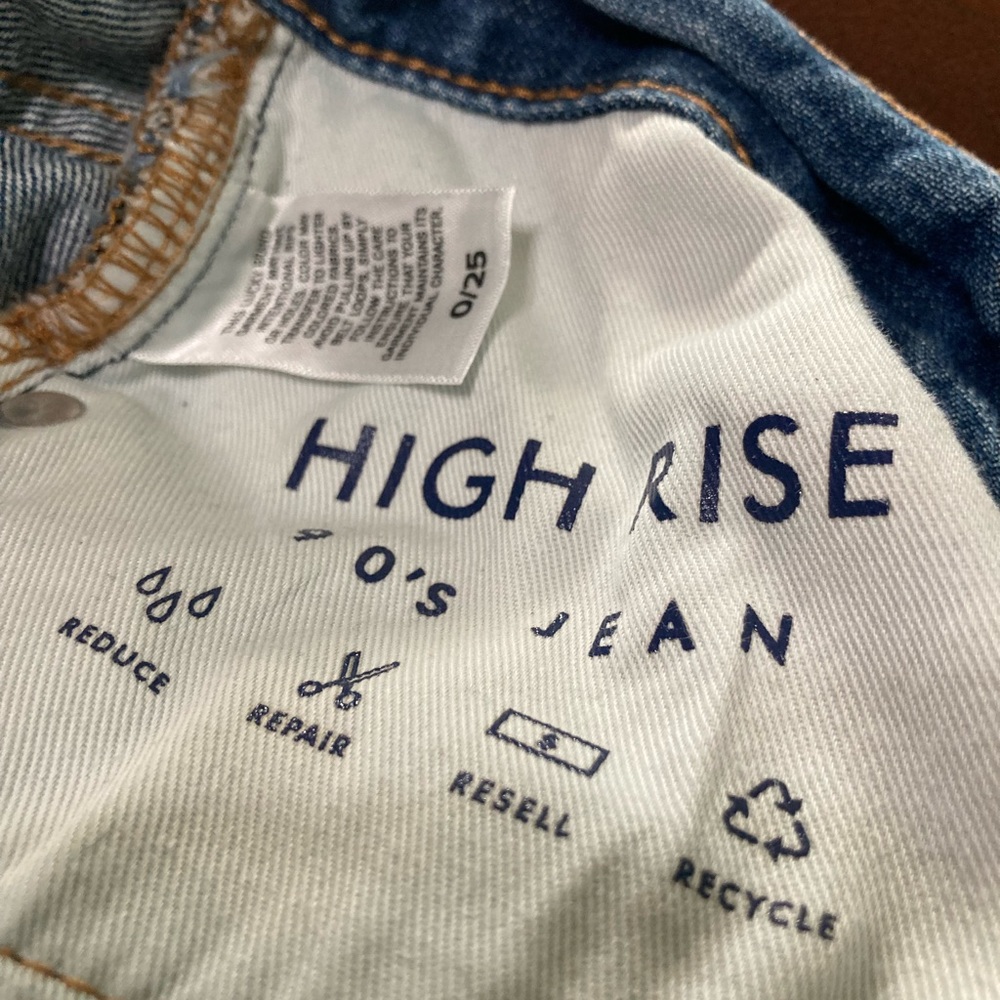 Size 0/25 Lucky Brand High Rise 90’s Jean